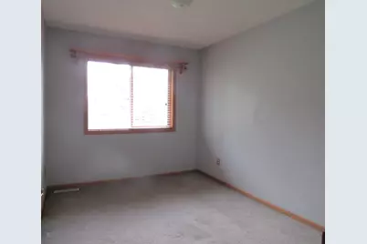 7059 Sussex Lane, Shakopee, MN 55379 - Photo 23