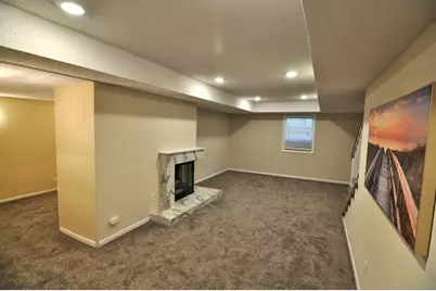 5845 Lake Curve Lane, Brooklyn Center, MN 55429 - Photo 25