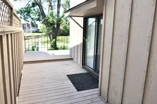 5845 Lake Curve Ln, Brooklyn Center, MN 55429 - Photo 13