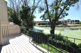5845 Lake Curve Ln, Brooklyn Center, MN 55429 - Photo 11