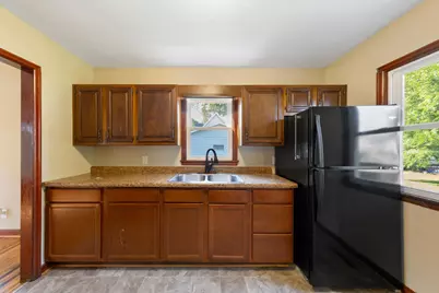2210 2nd Avenue NW, Faribault, MN 55021 - Photo 5