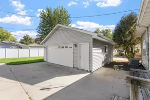 3413 Boone Ave S, Saint Louis Park, MN 55426 - Photo 17