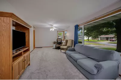 1023 Day Street, Fairmont, MN 56031 - Photo 7