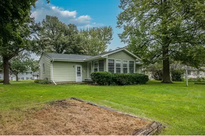 1023 Day Street, Fairmont, MN 56031 - Photo 3