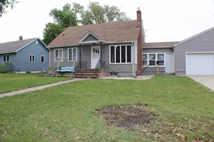 1409 Fillmore St, Alexandria, MN 56308 - Photo 1