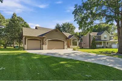 490 Hawthorn Road, Lino Lakes, MN 55014 - Photo 9