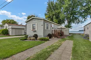 201 S Franklin St, Lake City, MN 55041 - Photo 1