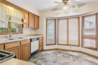 1432 Willow Creek Lane, Shoreview, MN 55126 - Photo 13