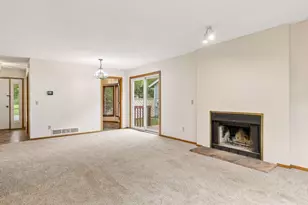 1432 Willow Creek Ln, Shoreview, MN 55126 - Photo 7