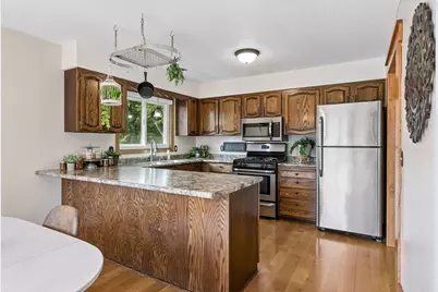 6364 Crosby Avenue, Inver Grove Heights, MN 55076 - Photo 9