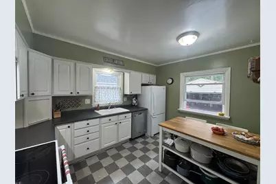 725 3rd Street SE, Willmar, MN 56201 - Photo 3