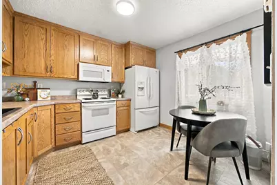 2637 29th Avenue S, Moorhead, MN 56560 - Photo 7