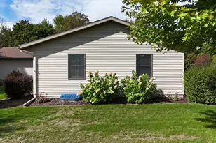 2201 Ridgewood Dr, Fergus Falls, MN 56537 - Photo 37