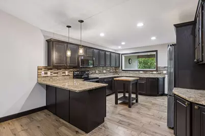 980 Carriage Lane, Chaska, MN 55318 - Photo 13