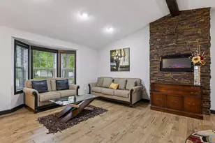 980 Carriage Ln, Chaska, MN 55318 - Photo 11