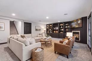 980 Carriage Ln, Chaska, MN 55318 - Photo 33