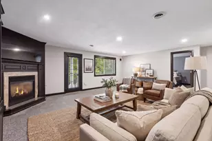 980 Carriage Ln, Chaska, MN 55318 - Photo 37