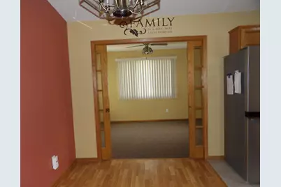 2004 16th Street SW, Austin, MN 55912 - Photo 9