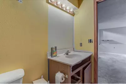381 Red Cedar Street #1, Menomonie, WI 54751 - Photo 29