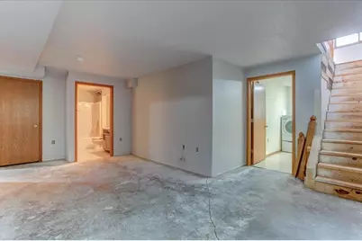 381 Red Cedar Street #1, Menomonie, WI 54751 - Photo 21