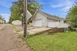 3257 Grimes Ave N, Robbinsdale, MN 55422 - Photo 57