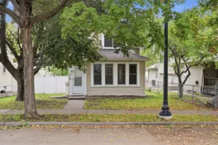 919 26th Ave SE, Minneapolis, MN 55414 - Photo 3