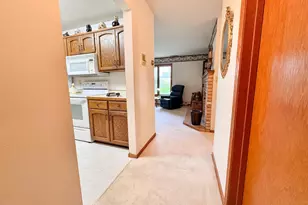 400 Kennedy Park Cir, Fergus Falls, MN 56537 - Photo 5