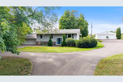 48900 Dogwood Avenue, Rush City, MN 55069 - Photo 5