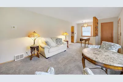 6324 Lee Avenue N, Brooklyn Center, MN 55429 - Photo 9