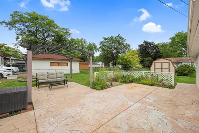 6324 Lee Avenue N, Brooklyn Center, MN 55429 - Photo 29
