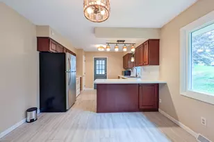 2601 Brookview Dr, Burnsville, MN 55337 - Photo 7