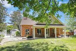 1598 E Shore Dr, Saint Paul, MN 55106 - Photo 17