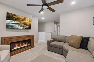 12740 Kinghorn Ln, Rogers, MN 55374 - Photo 29