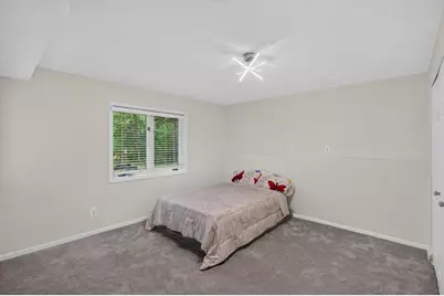 2848 Hallmark Avenue N, Oakdale, MN 55128 - Photo 35