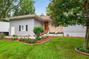 2848 Hallmark Ave N, Oakdale, MN 55128 - Photo 3