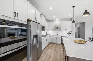 1690 Zumbro Ave, Shakopee, MN 55379 - Photo 5