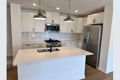 5277 Long Pointe Pass, Woodbury, MN 55129 - Photo 9