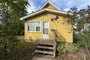 328 9th St SW, Chisholm, MN 55719 - Photo 1