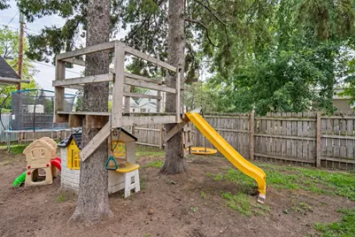 702 1st Avenue NW, Chisholm, MN 55719 - Photo 25