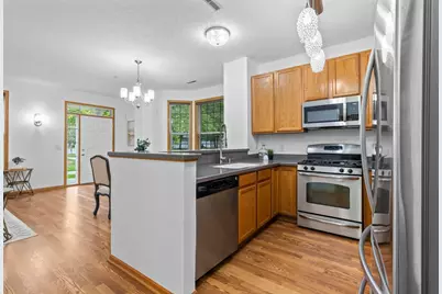 1626 Woodlynn Avenue #1, Maplewood, MN 55109 - Photo 5