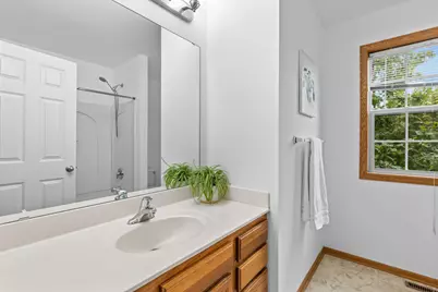 1626 Woodlynn Avenue #1, Maplewood, MN 55109 - Photo 17