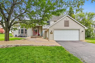 726 Camberwell Dr, Eagan, MN 55123 - Photo 7