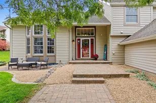 726 Camberwell Dr, Eagan, MN 55123 - Photo 5