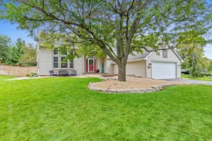 726 Camberwell Dr, Eagan, MN 55123 - Photo 3