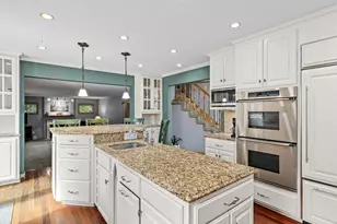 726 Camberwell Dr, Eagan, MN 55123 - Photo 9