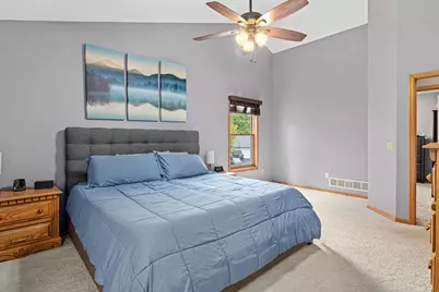 726 Camberwell Drive, Eagan, MN 55123 - Photo 31