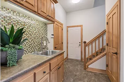 9951 Vagabond Court N, Maple Grove, MN 55311 - Photo 29