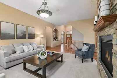 9951 Vagabond Court N, Maple Grove, MN 55311 - Photo 7