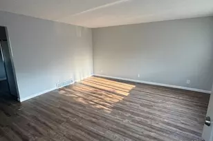 305 Jackson Ave N, Hopkins, MN 55343 - Photo 13