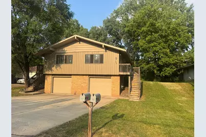 305 Jackson Avenue N, Hopkins, MN 55343 - Photo 3